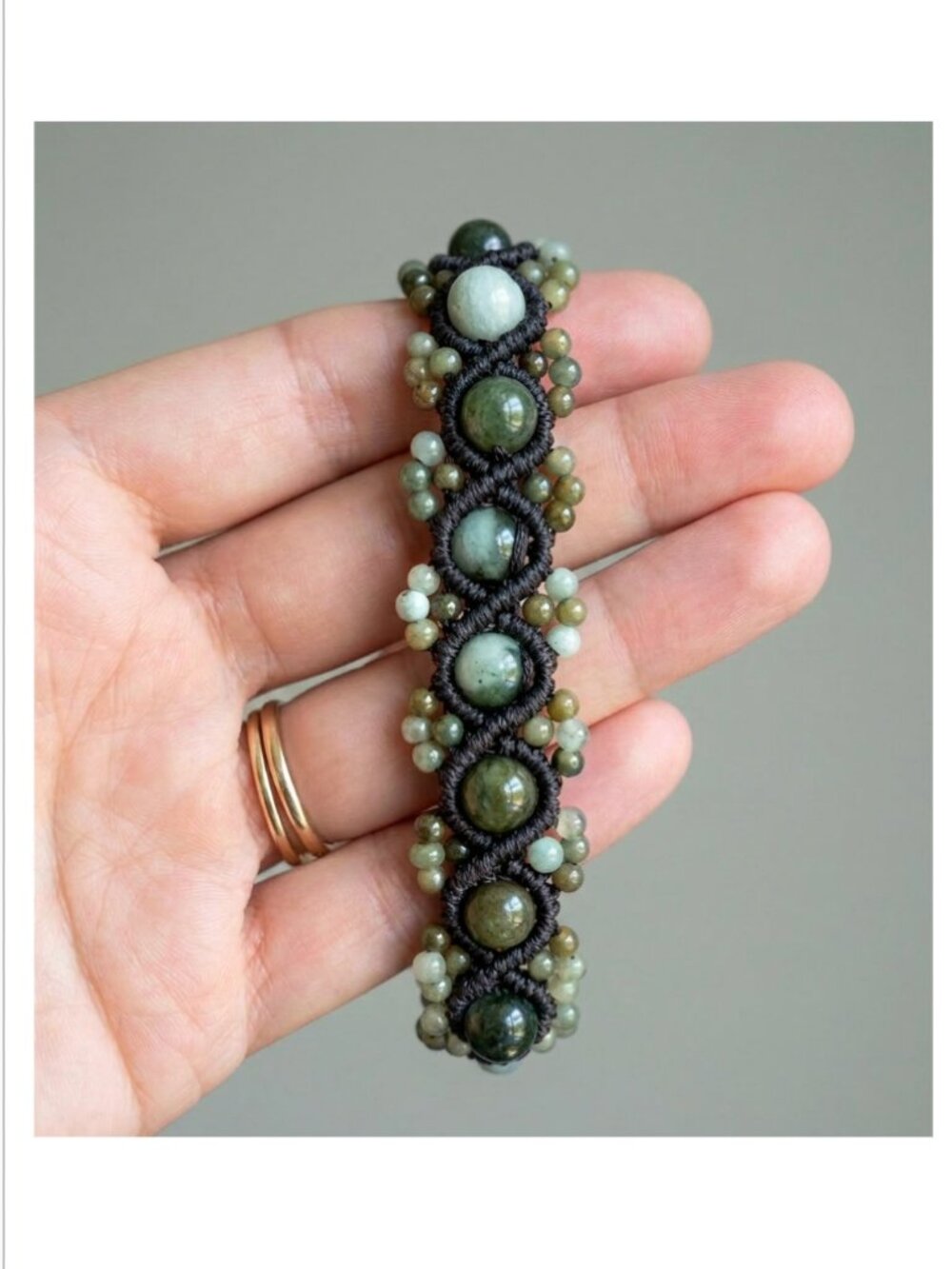 Handmade Macramé Serpentine Jade Bracelet – Adjustable Boho Green Stone Cuff